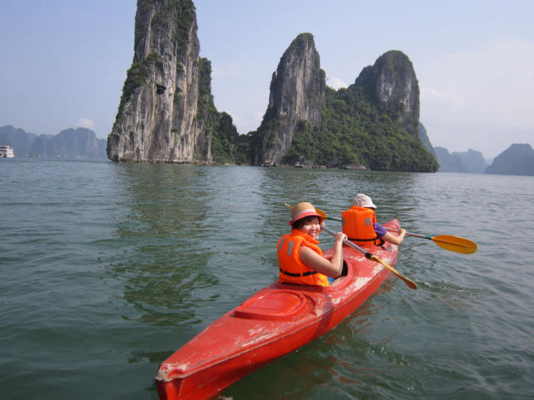 Kayak the sea caves of the famous Halong Bay - Vietnam